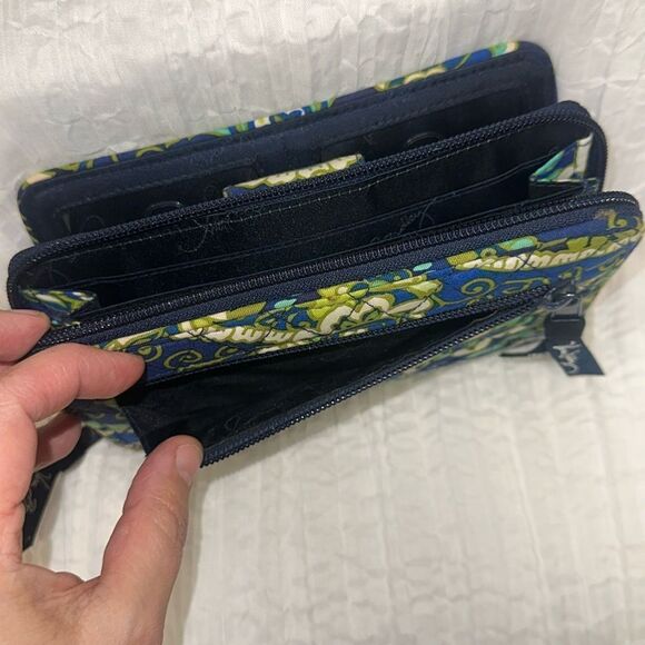 Vera Bradley Rhythm Blues Navy Green White Zip Turn-lock Large Wallet - Picture 10 of 10